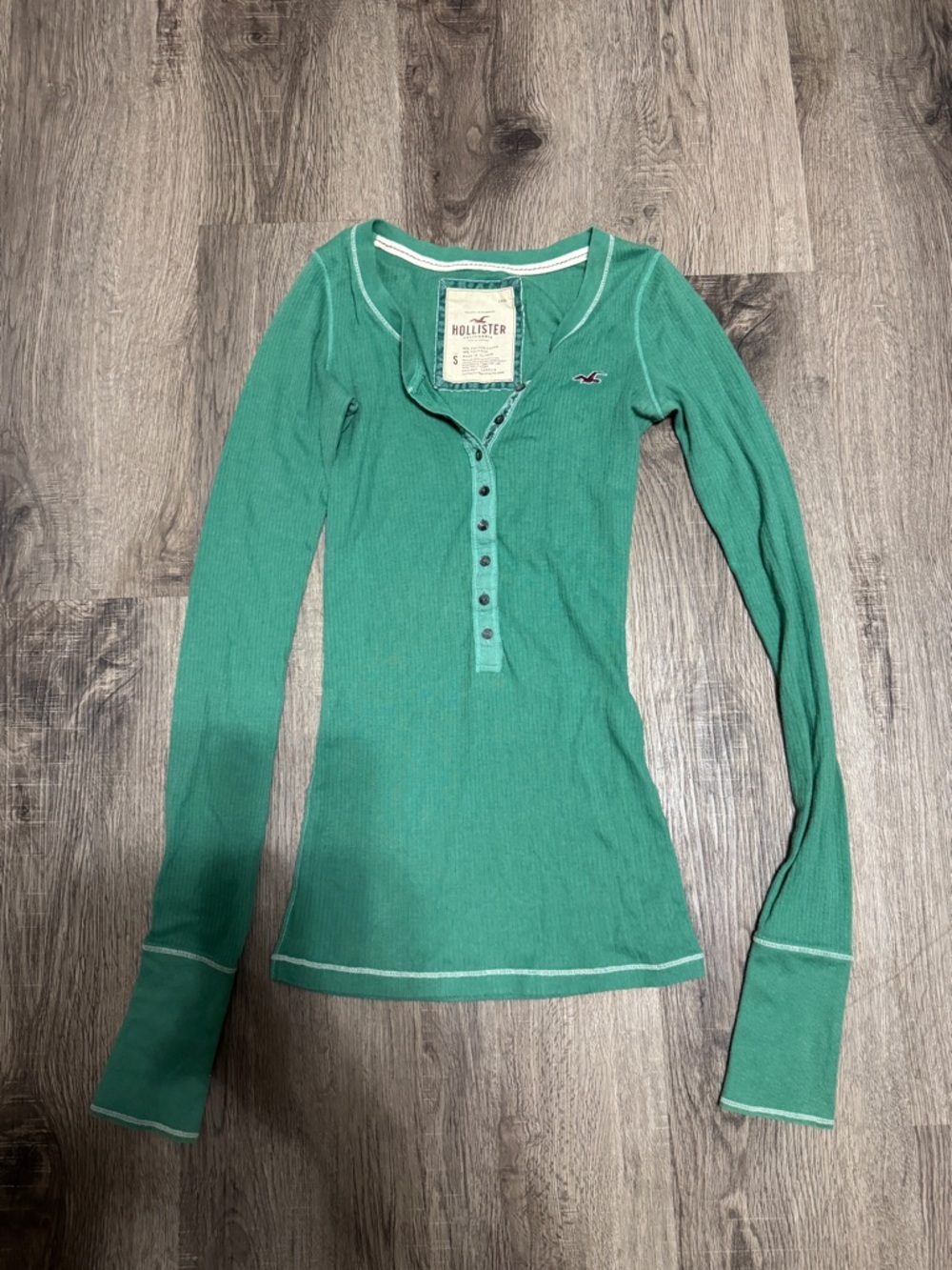 Hollister Y2K Green Long-Sleeve Henley Ribbed Top